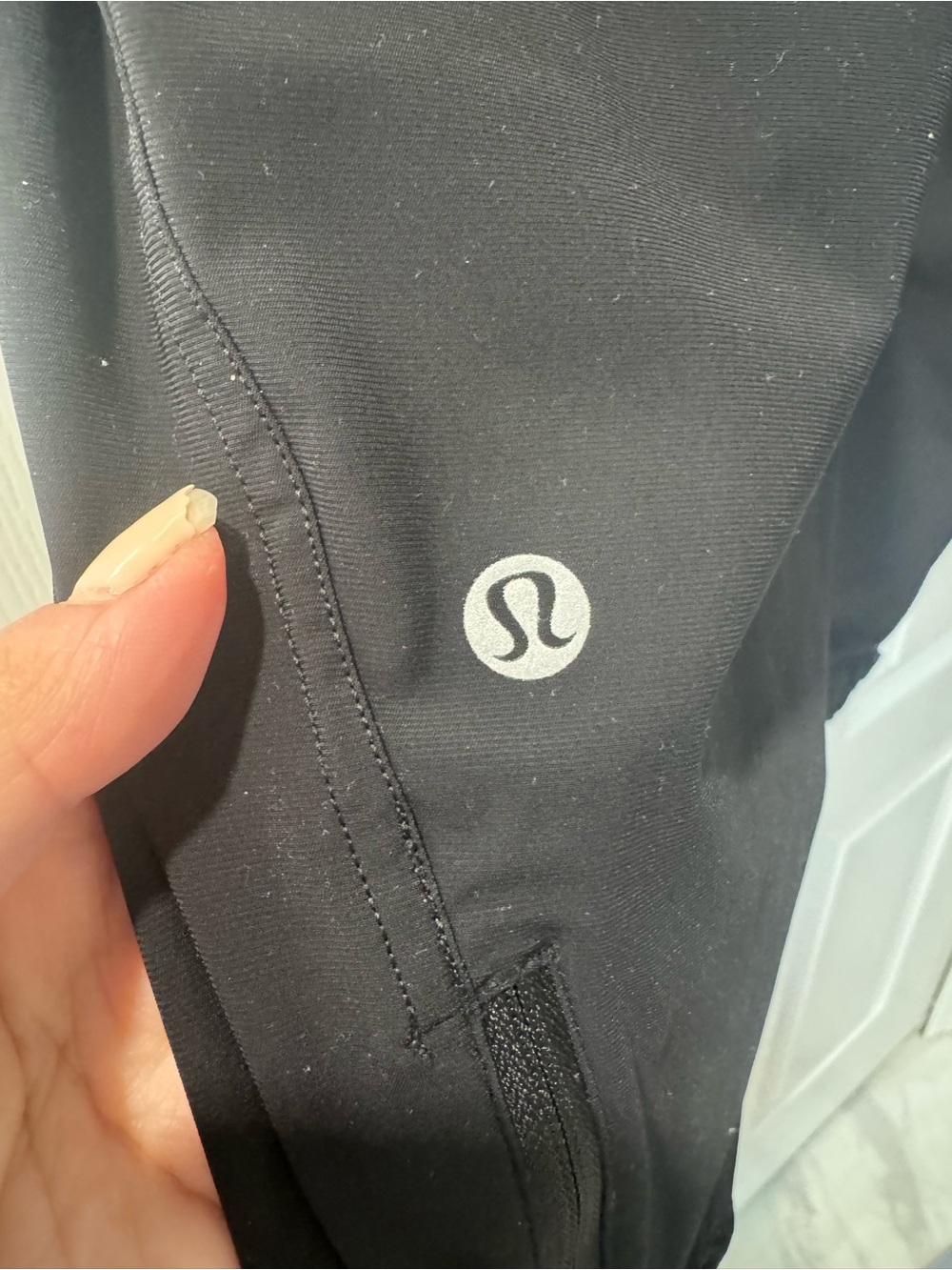 Lululemon size 4 - Picture 4 of 5